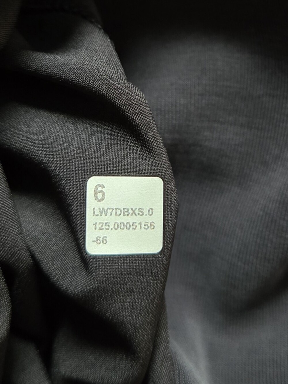 Lululemon Softstreme Kick-Flare Mid-Rise Short 4" - Black - Picture 7 of 8